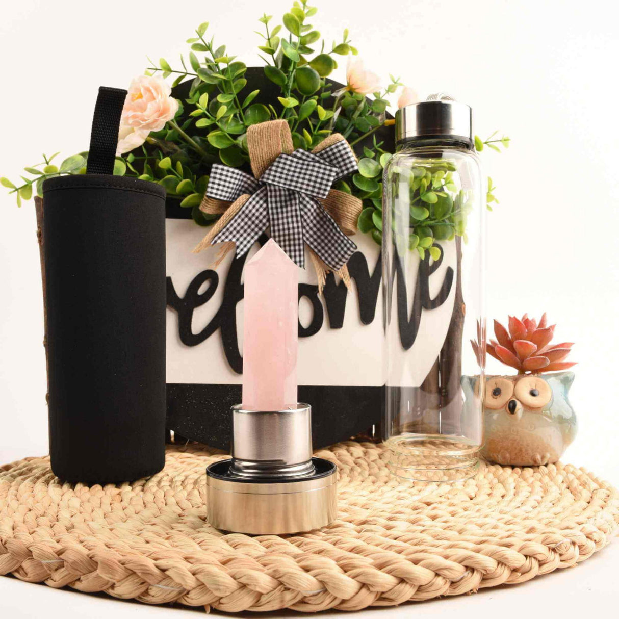 Sticla de apa cu varf de cristal Cuart Roz – Perfect pentru meditatie - Cadouri speciale pentru femei barbati prieteni