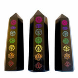 Turn de cristal din Obsidian Negru 9-10 cm cu cele 7 Chakre - Baghetă hexagonală pentru vindecare, reiki și decor pentru casă și birou